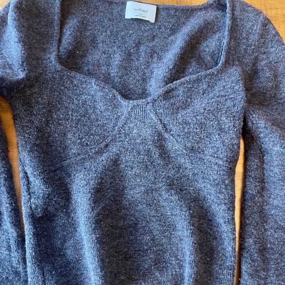 aritzia Wilfred wool long sleeve top with bustier detail - Picture 3 of 3